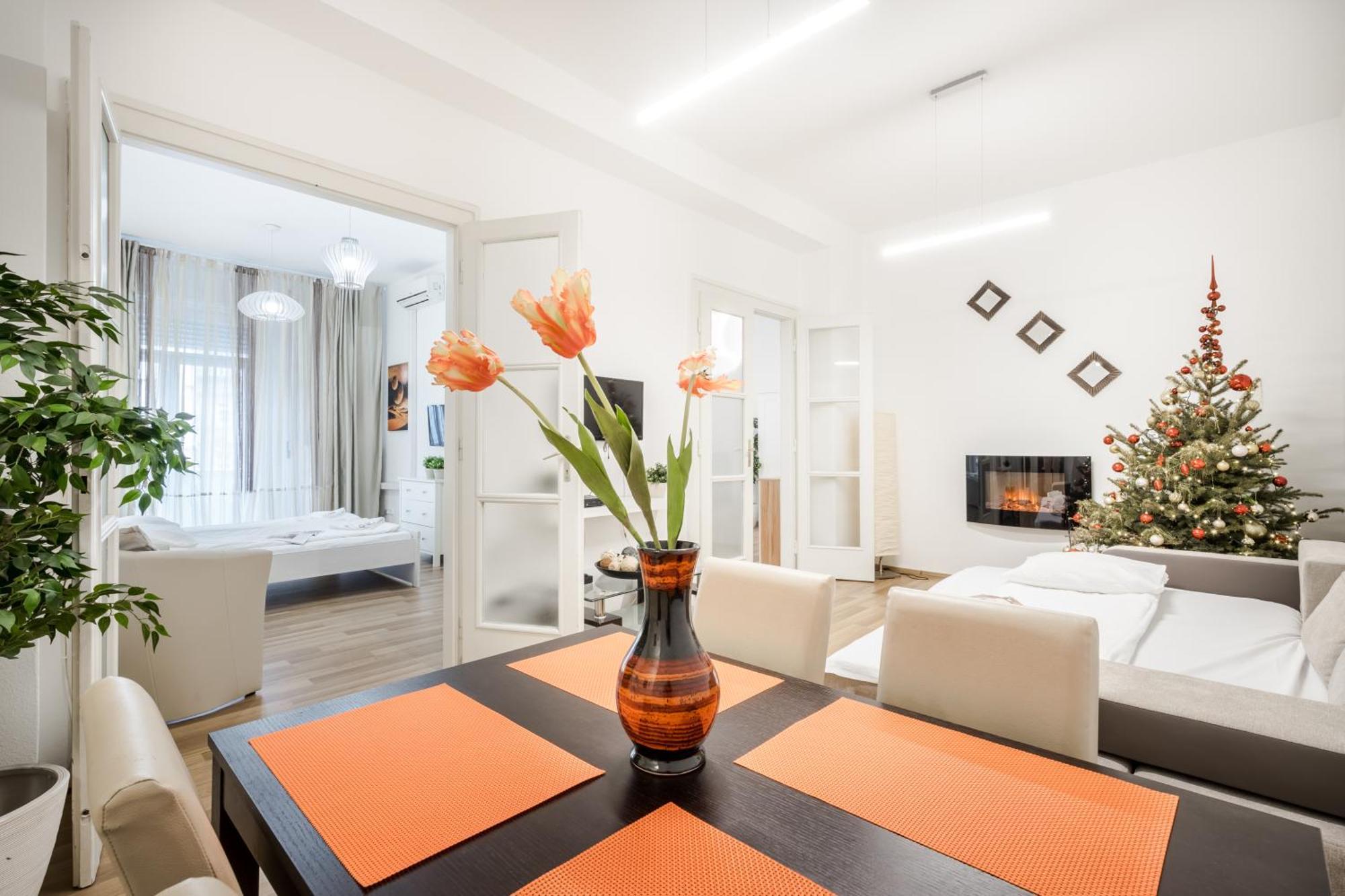Whitefield Apartament